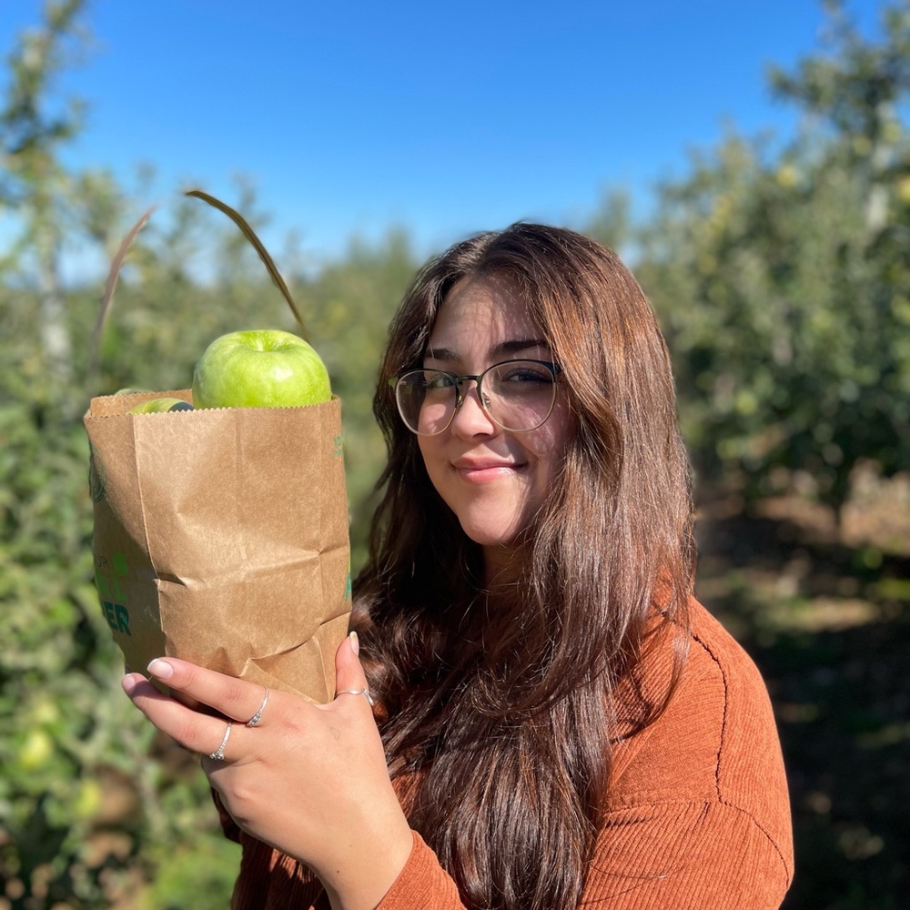Meet your Posher, Brooke